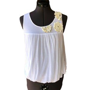 Cabi Sleeveless White Top Scoop-Neck Floral Applique Sz. S Blouson